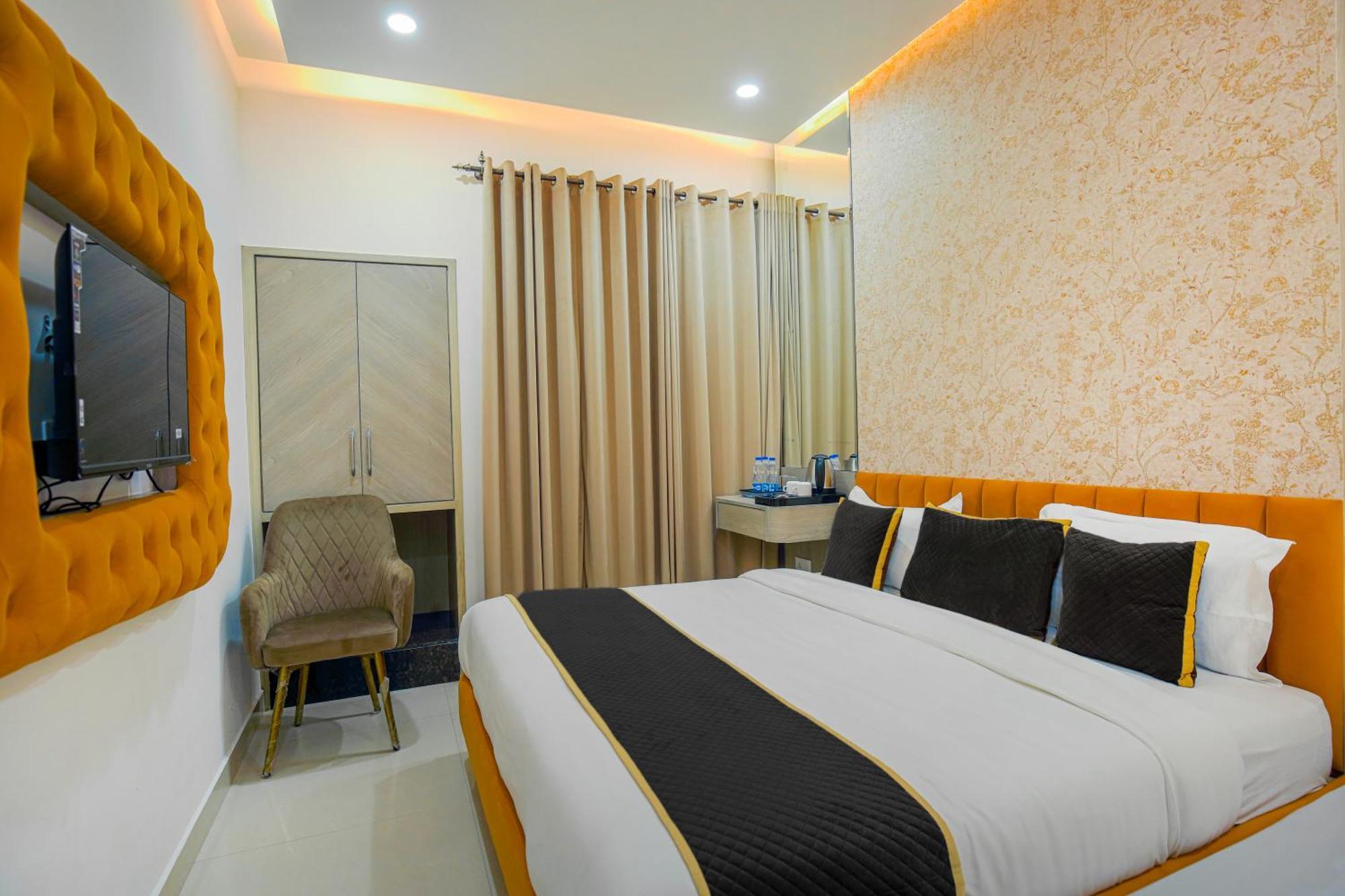 Hotel Golden Stay Amritsar Buitenkant foto