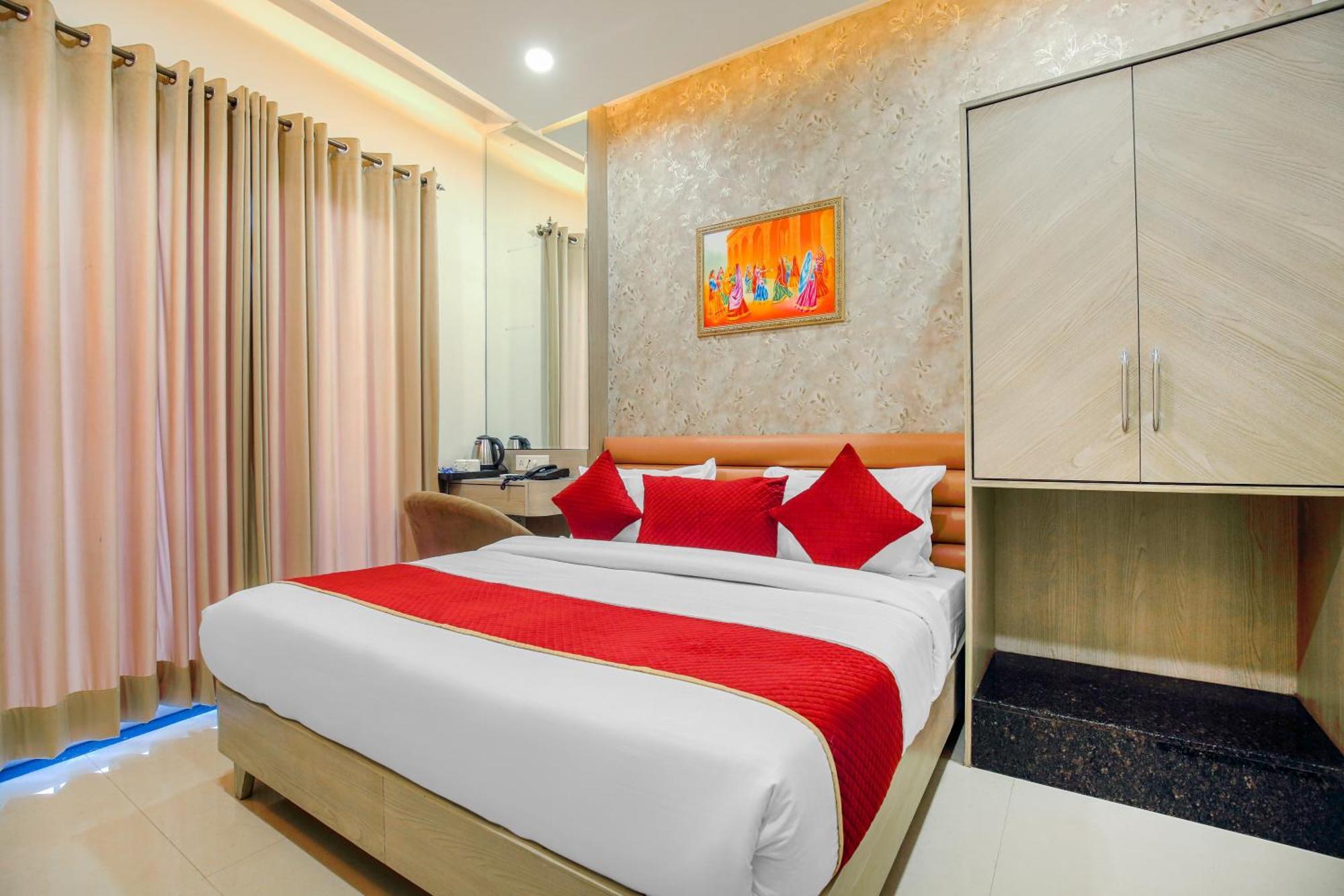 Hotel Golden Stay Amritsar Buitenkant foto
